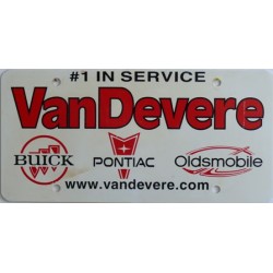 Americká reklamní SPZ prodejců automobilů VAN DEVERE