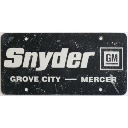 Americká reklamní SPZ prodejců automobilů SNYDER